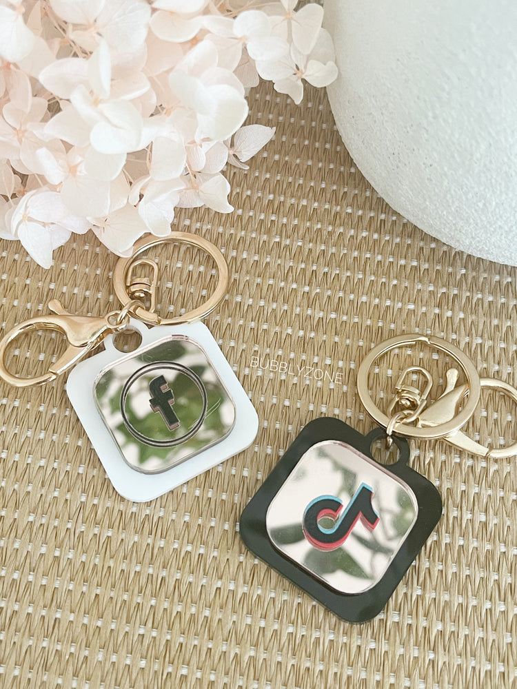 Social Media Keyring